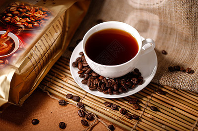 咖啡与茶叶 两种生活美学的视觉对话